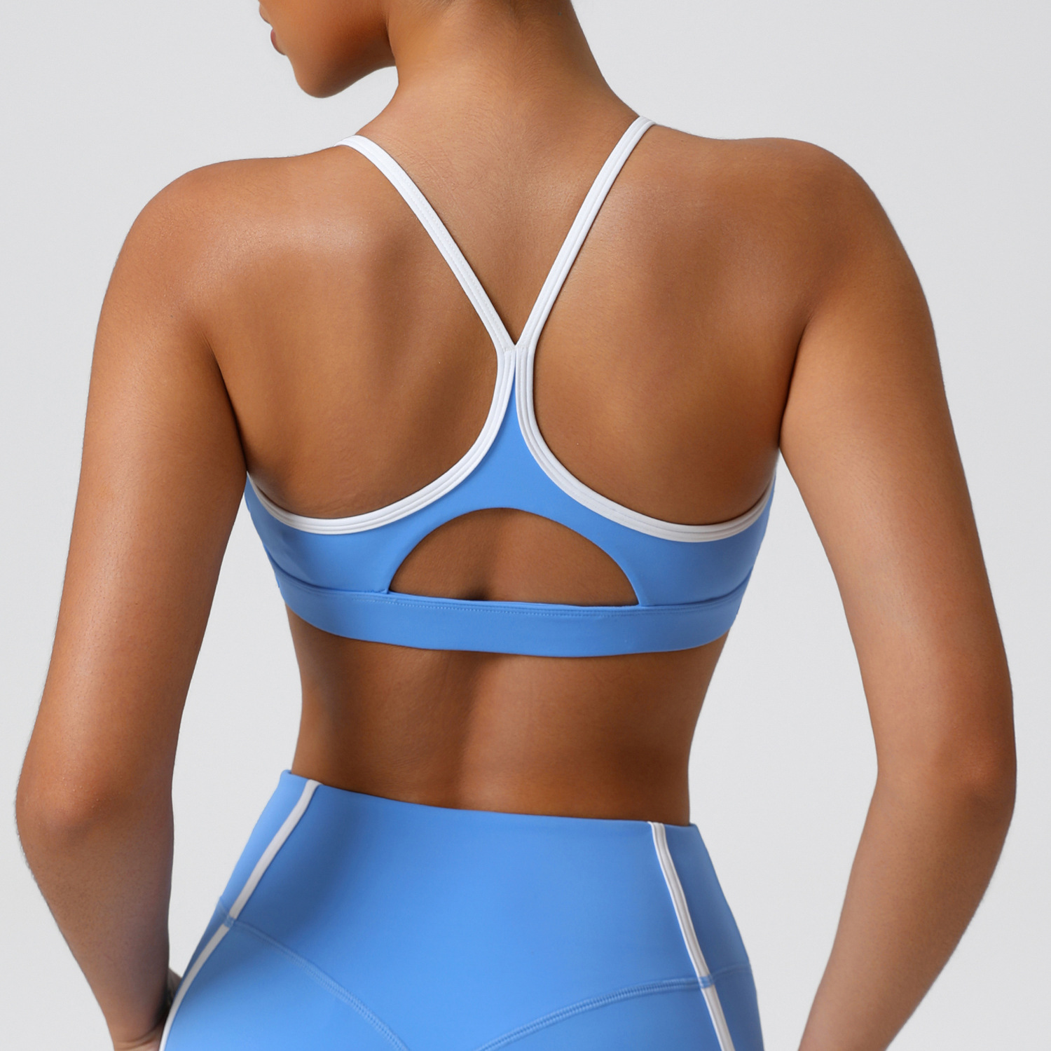 Pakaian dalam olahraga lembut  - Sports Bra High Impact ulasan dan harga