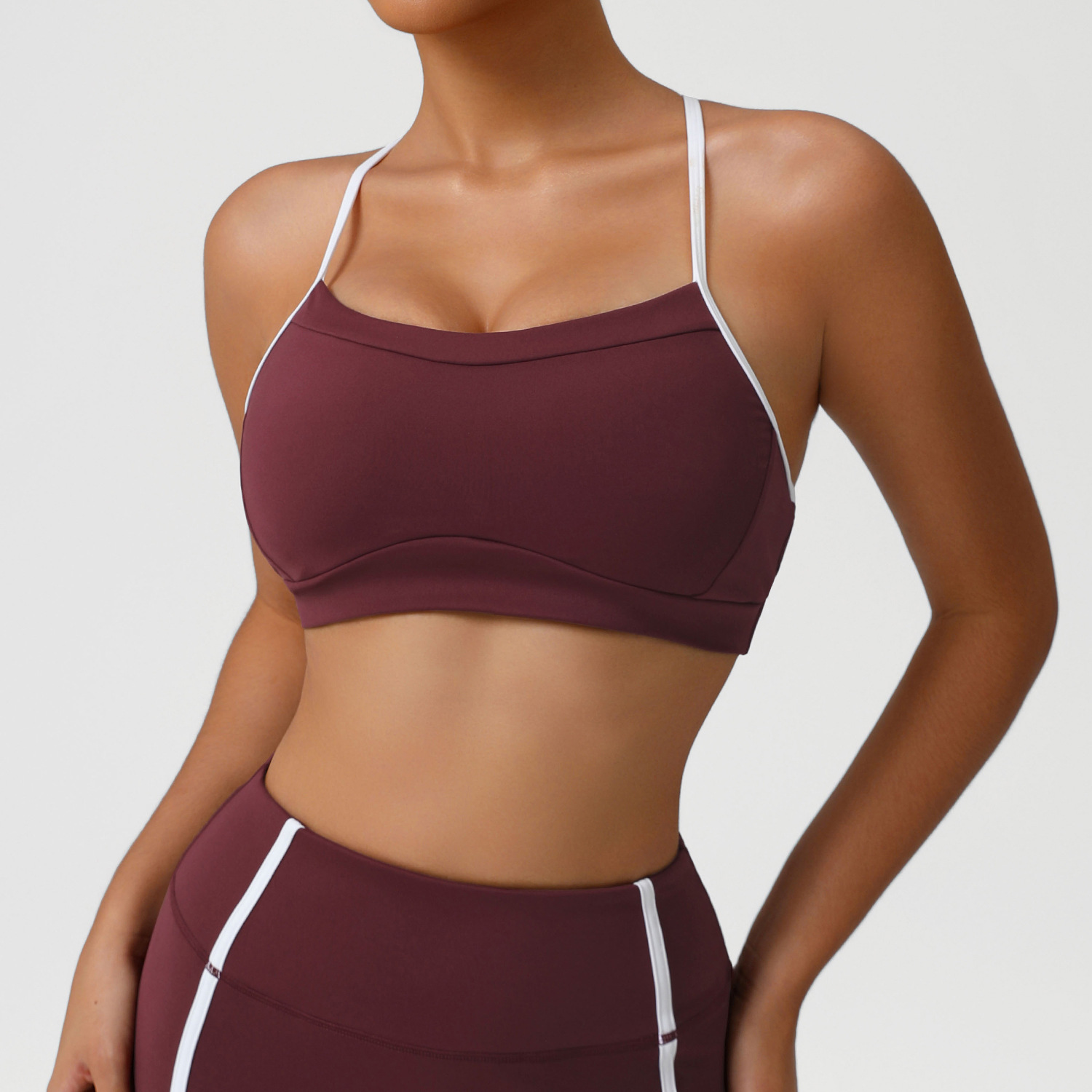 Pakaian dalam olahraga lembut  - Sports Bra High Impact ulasan dan harga