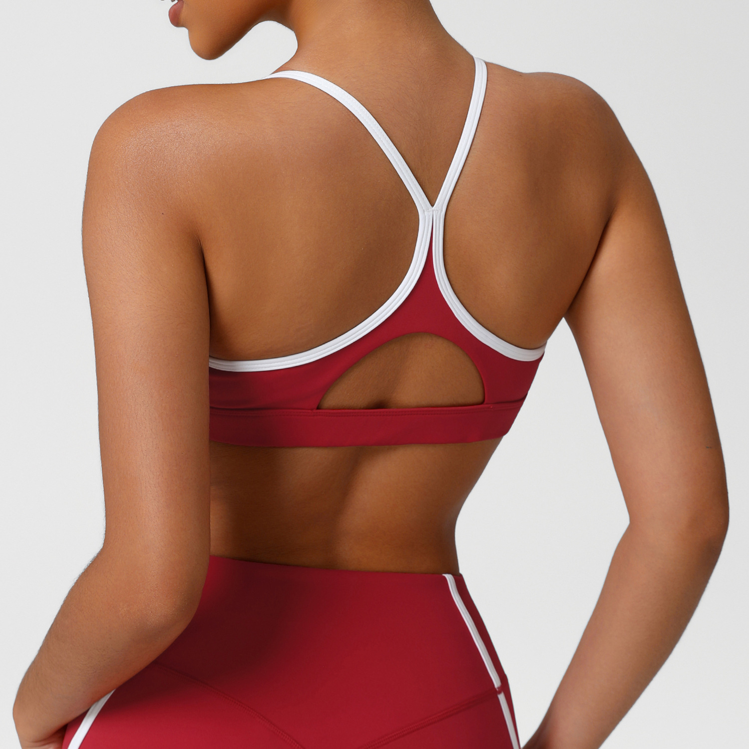Pakaian dalam olahraga lembut  - Sports Bra High Impact ulasan dan harga